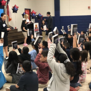 rotary-club-of-houston-dictionary-project-hisd